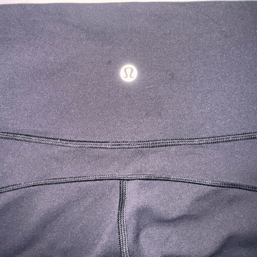 Black Lululemon 7/8 leggings